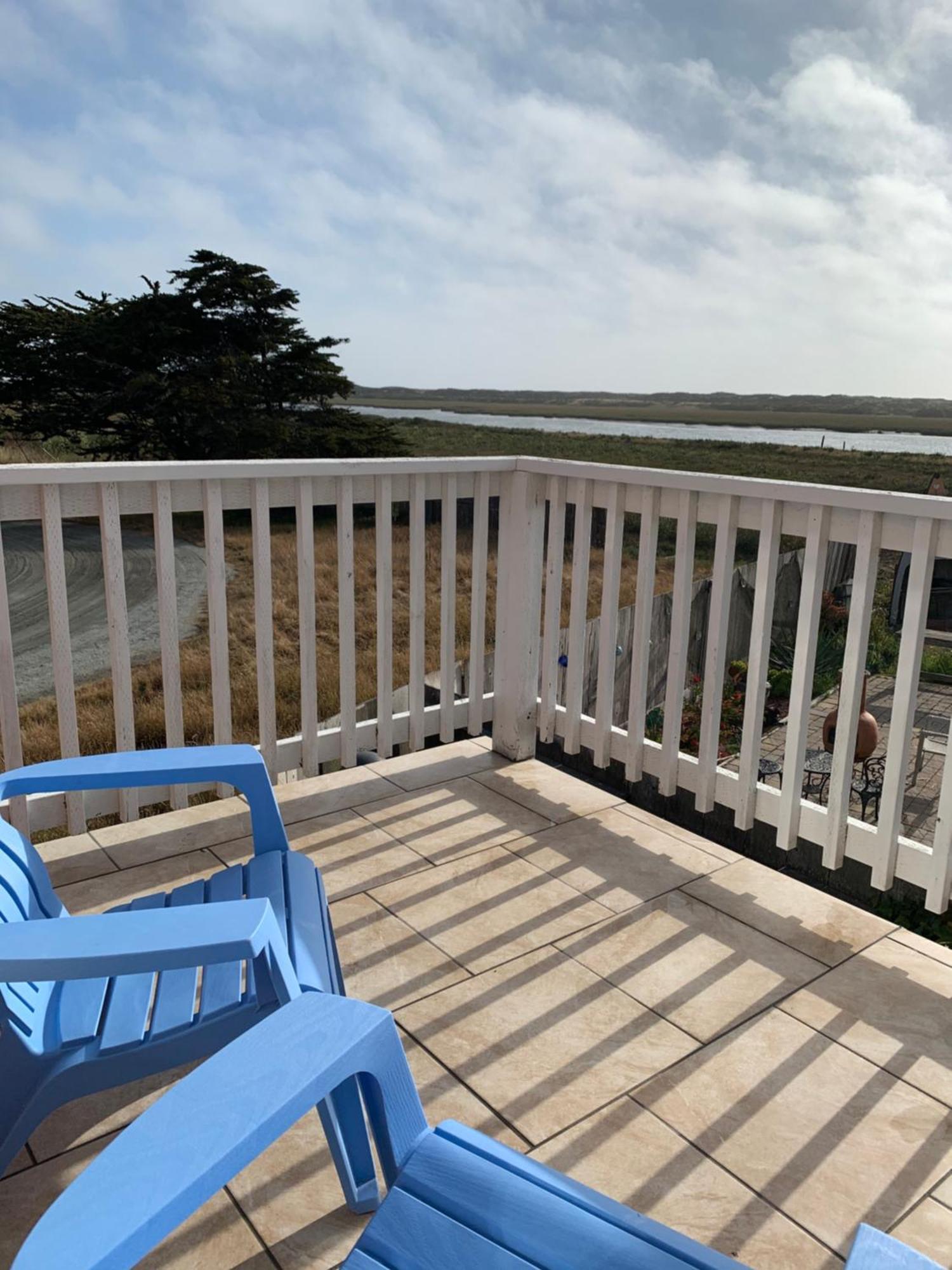 Captain'S Inn At Moss Landing Room photo