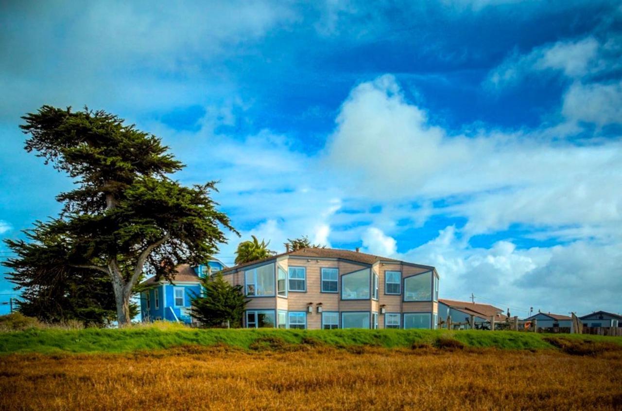 Captain'S Inn At Moss Landing Exterior photo